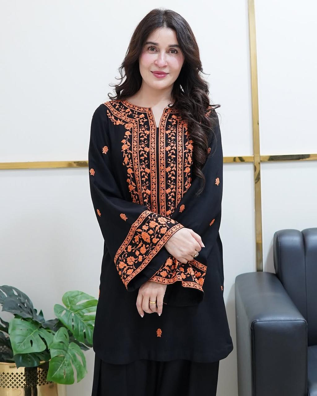 Luxury Embroidered 2-Piece Set